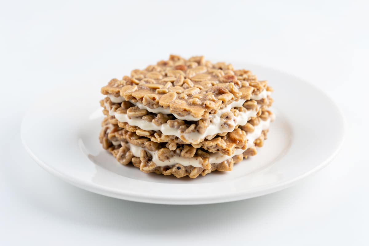 Double Decker Oatmeal Creme Pie